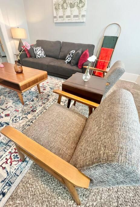 Photo of Livingroom in Near East Side