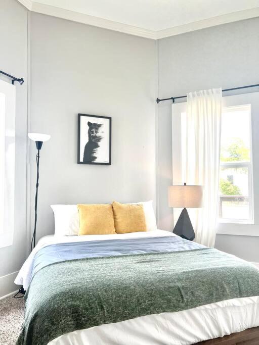 Photo of Bedroom in Near East Side