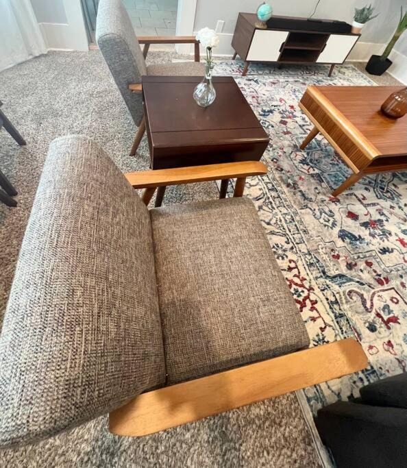 Photo of Livingroom in Near East Side