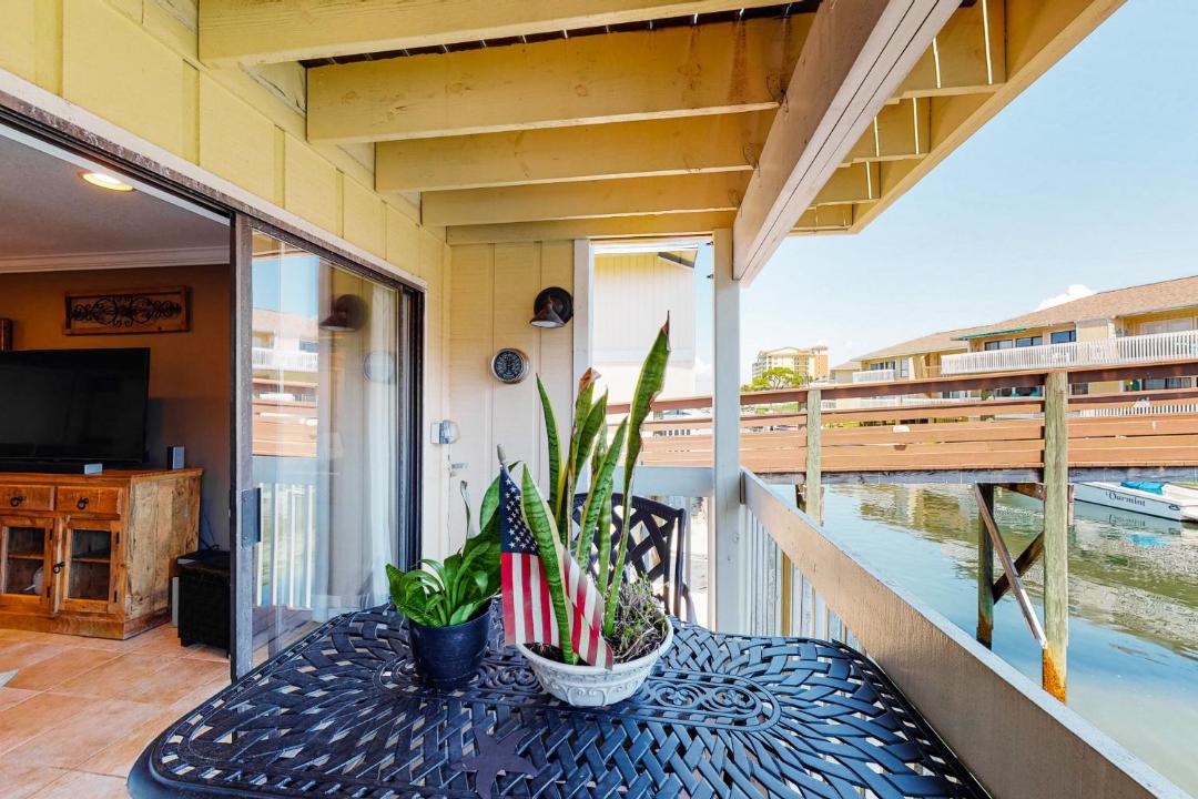 Photo of Patio Balcony in Holiday Isle