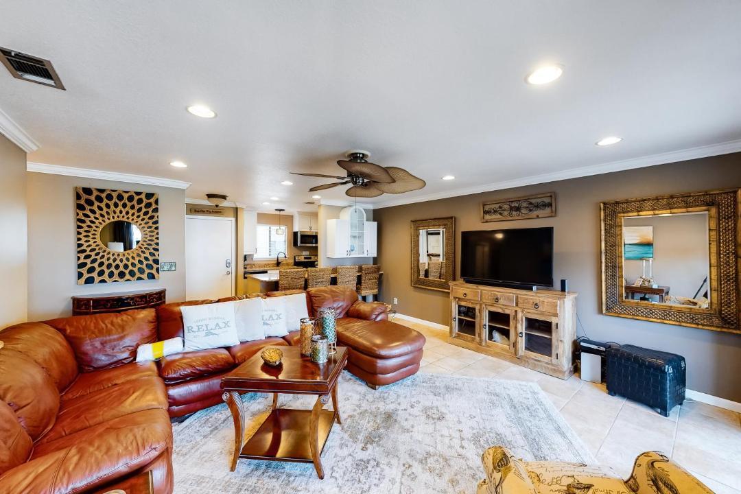 Photo of Others in Holiday Isle