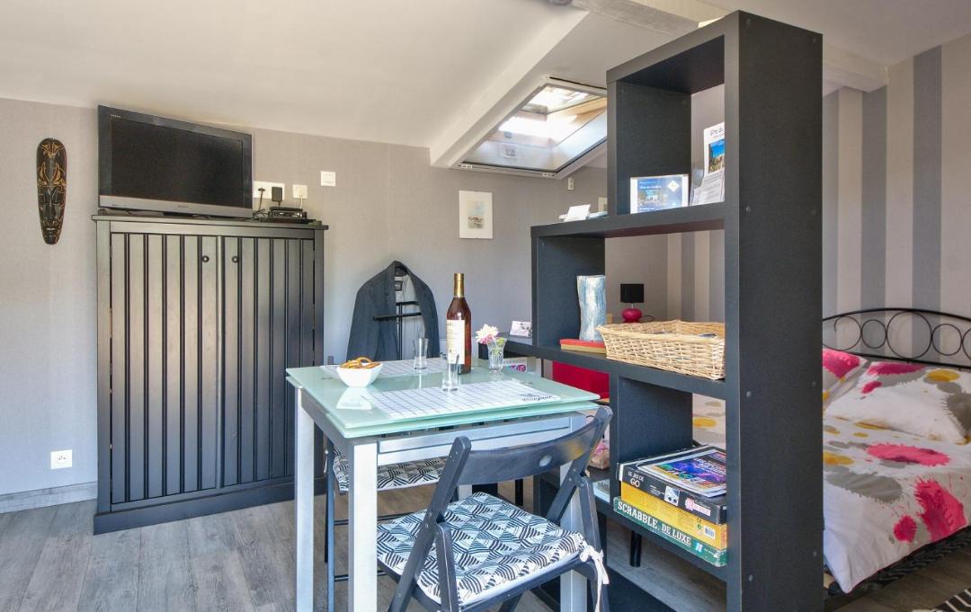 Photo of Bedroom in Clion