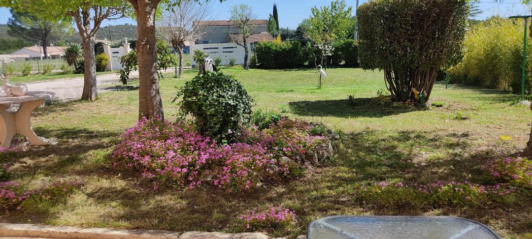 Photo of Others in Ales