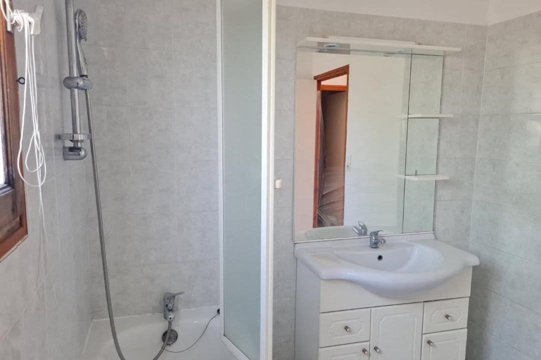 Photo of Bathroom in Saint-Parres-aux-Tertres
