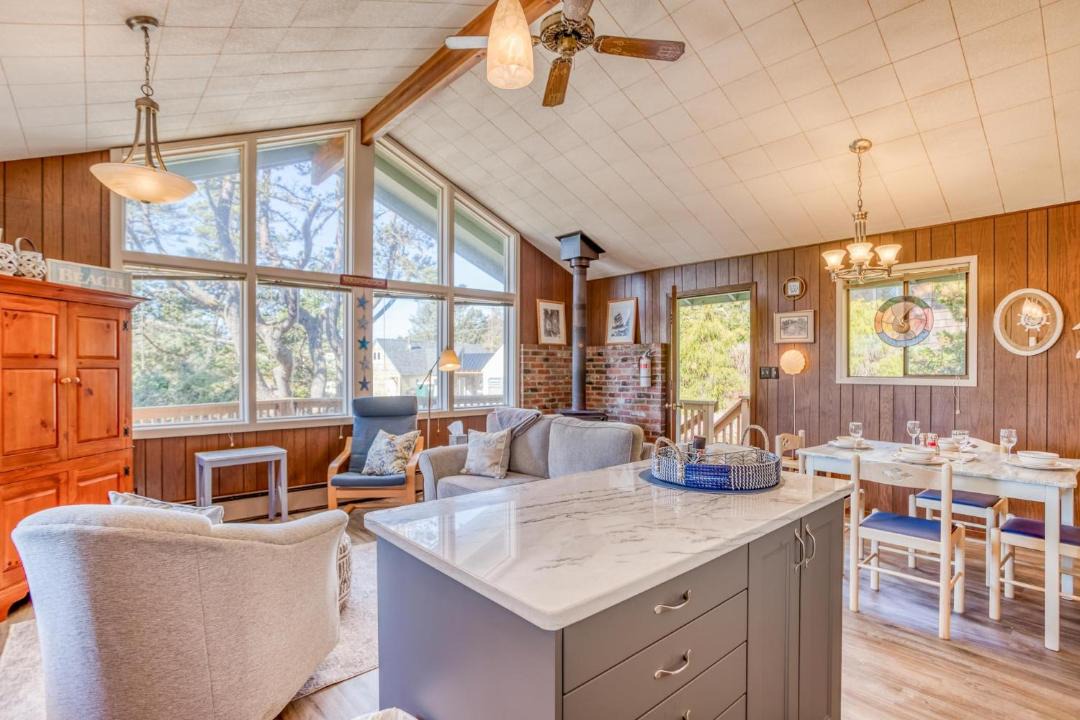 Photo of Kitchen in Manzanita