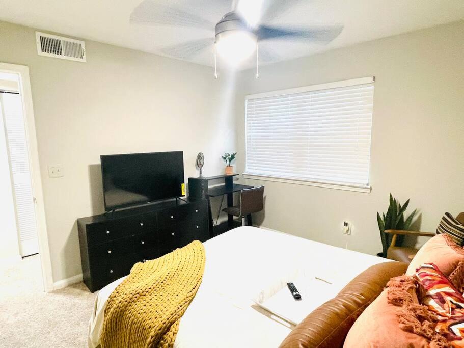Photo of Bedroom in Sandy Springs