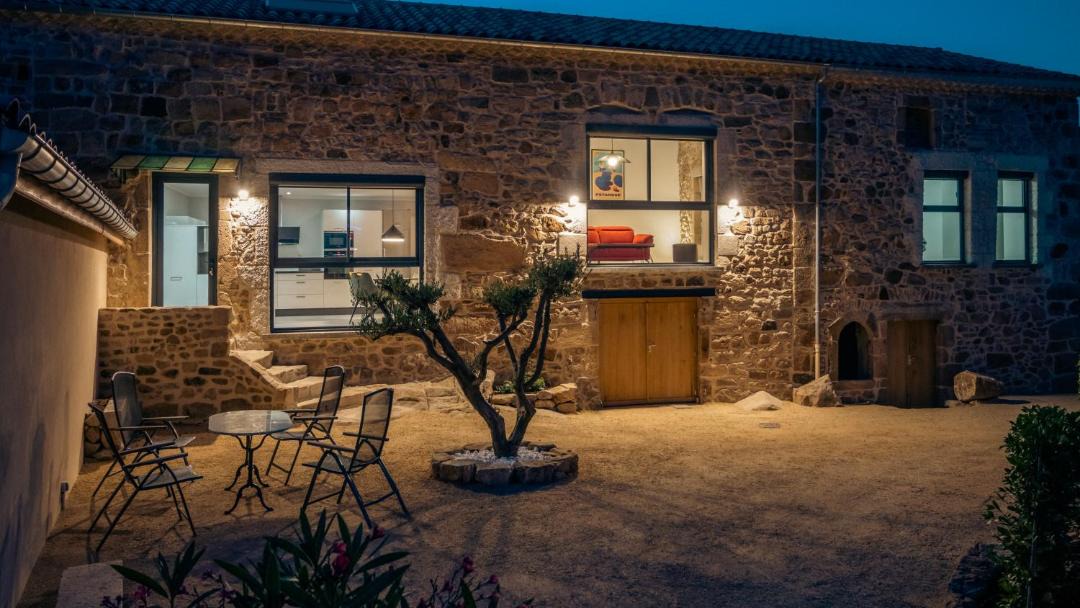 Photo of Buildings in Peaugres