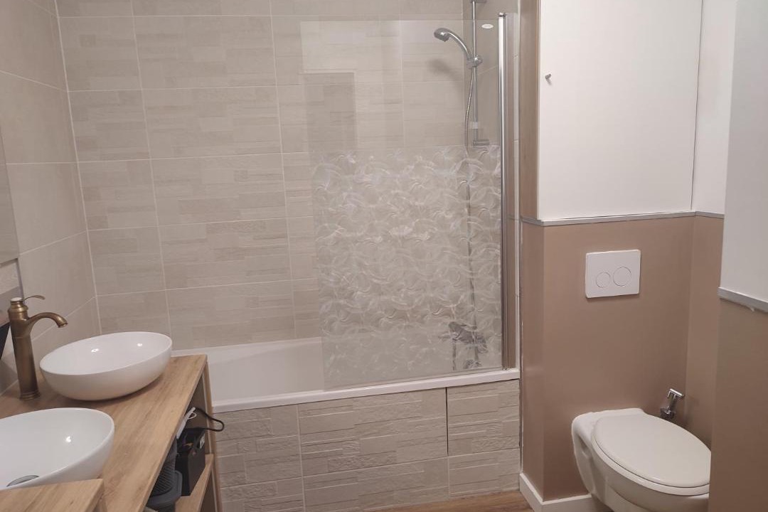 Photo of Bathroom in Saint-Ouen
