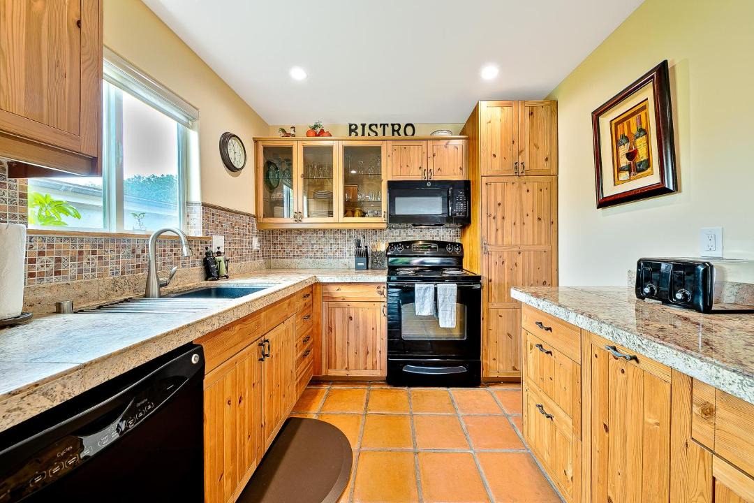 Photo of Kitchen in Bay Park