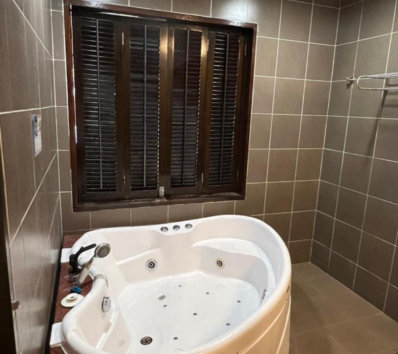 Photo of Bathroom in Endah