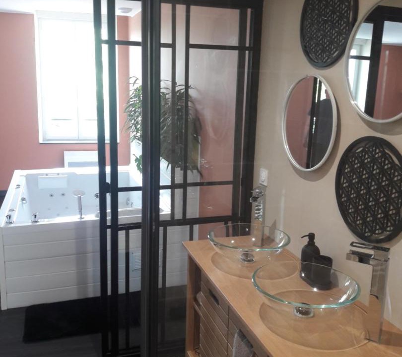 Photo of Bathroom in Caudrot