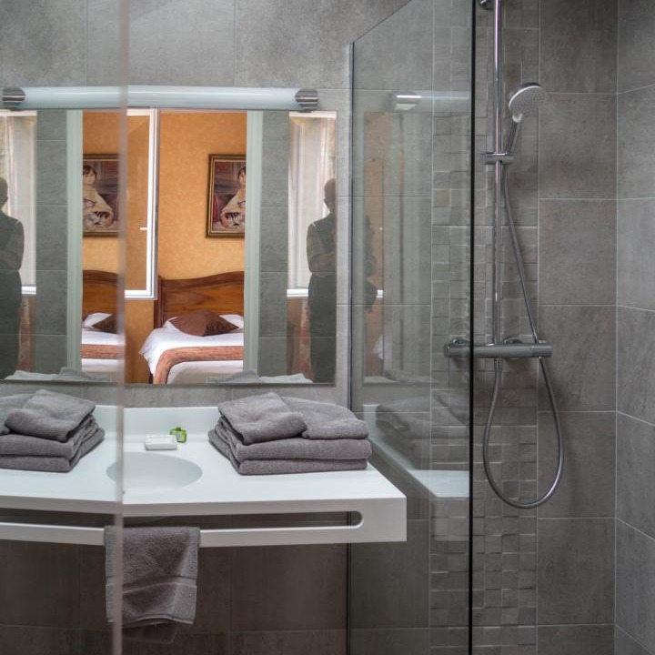 Photo of Bathroom in Ligny-le-Chatel