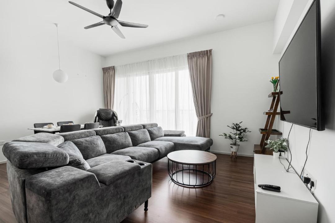 Photo of Livingroom in Maluri