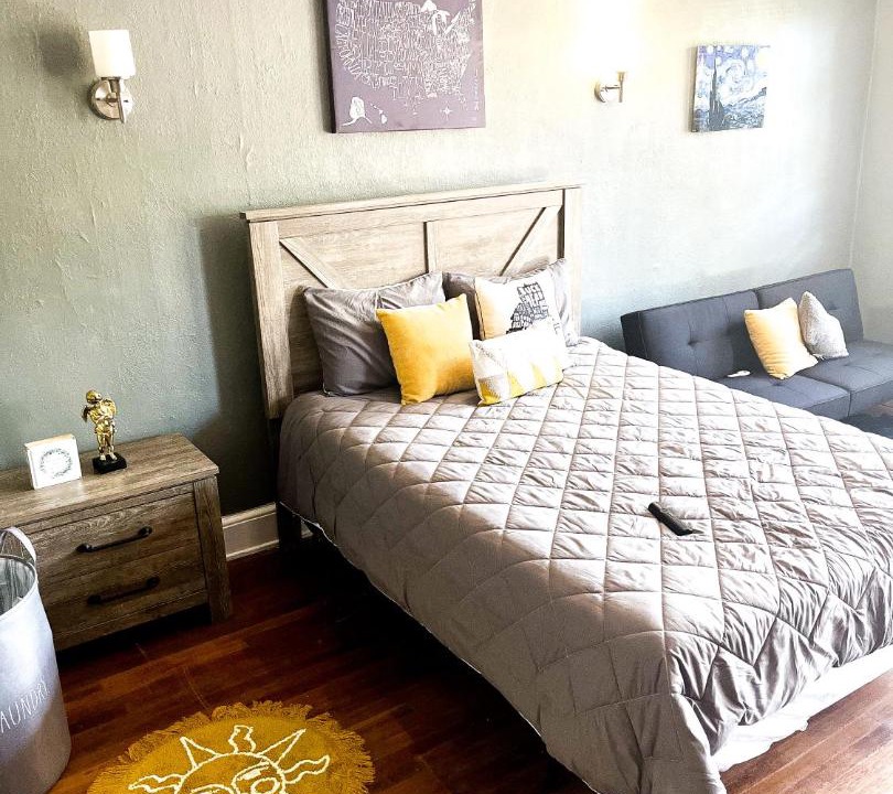 Photo of Bedroom in Garden Hills
