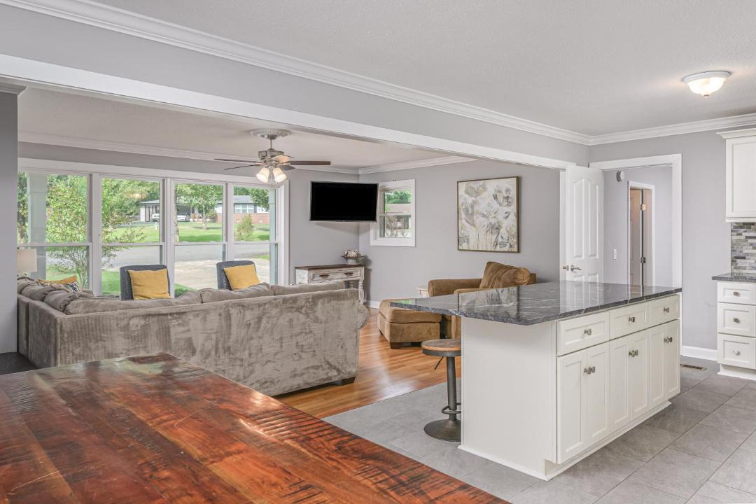 Photo of Livingroom in Graysville