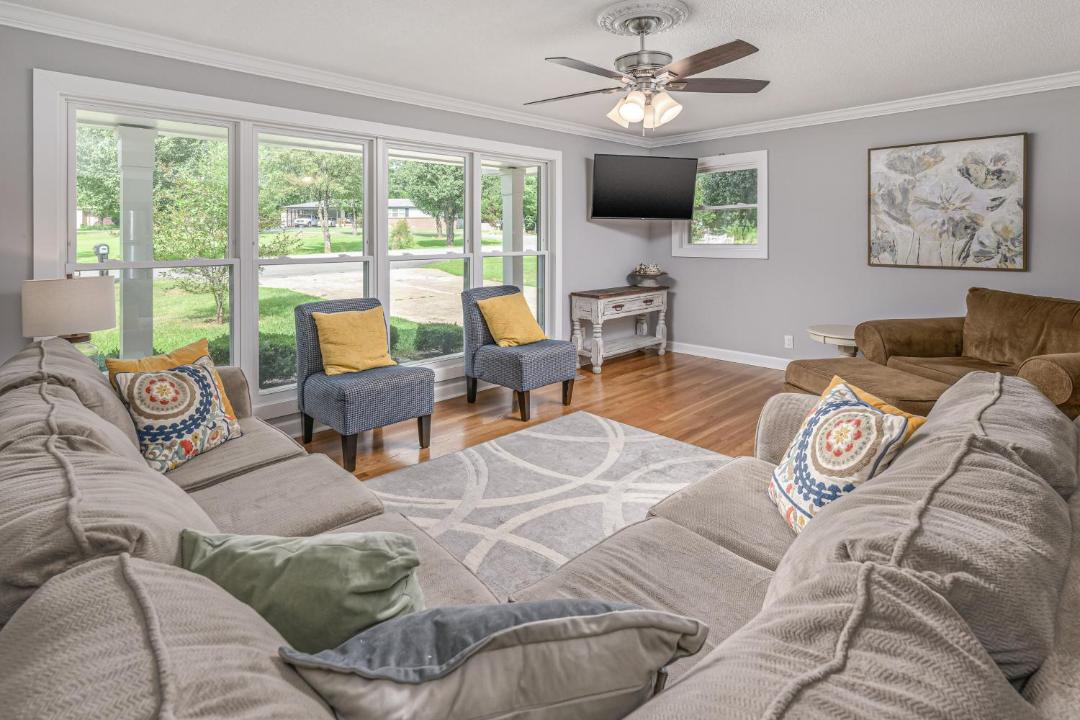 Photo of Livingroom in Graysville