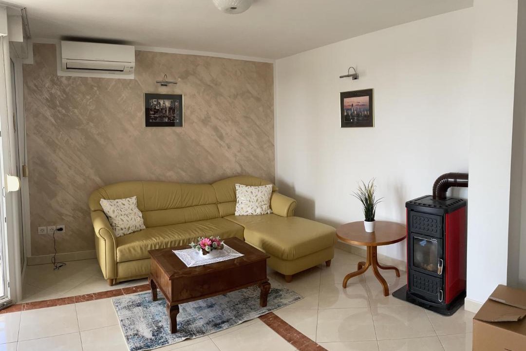 Photo of Livingroom in Mali Maj