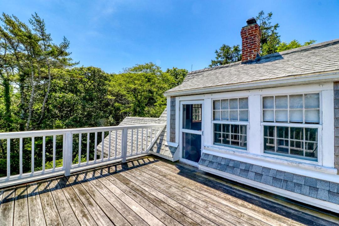 Photo of Patio Balcony in Aquinnah