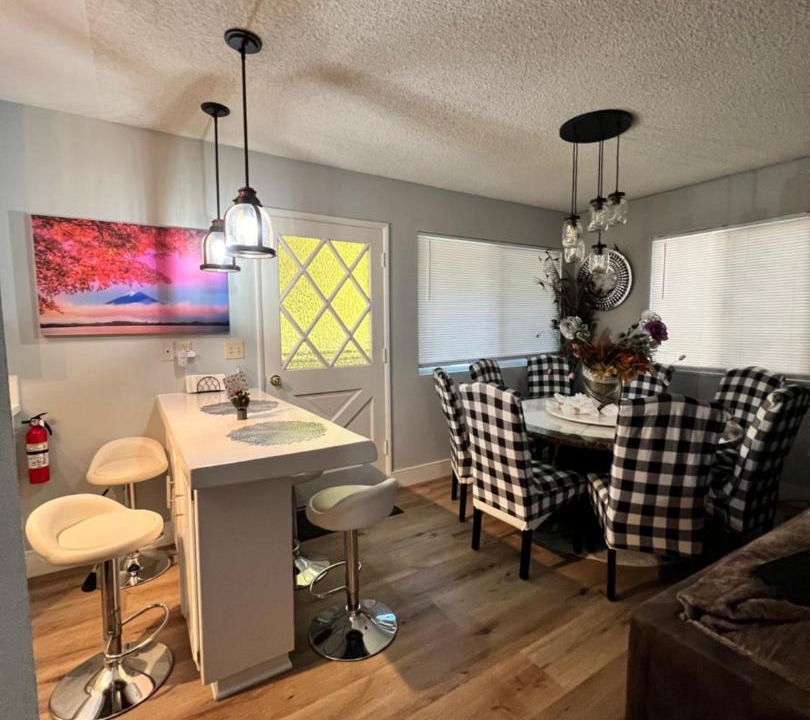 Photo of Livingroom in Crestline