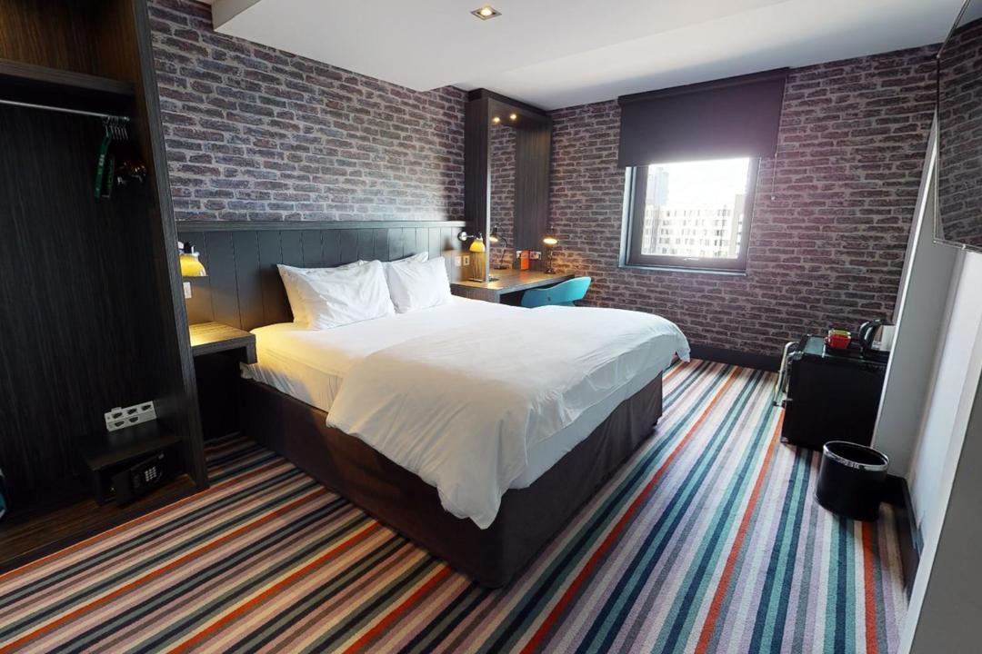 Photo of Bedroom in Glasgow