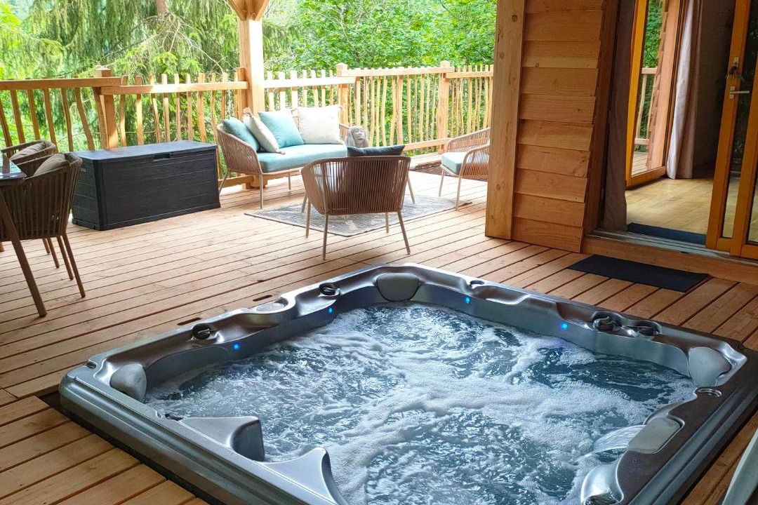 Photo of Others in Illoud