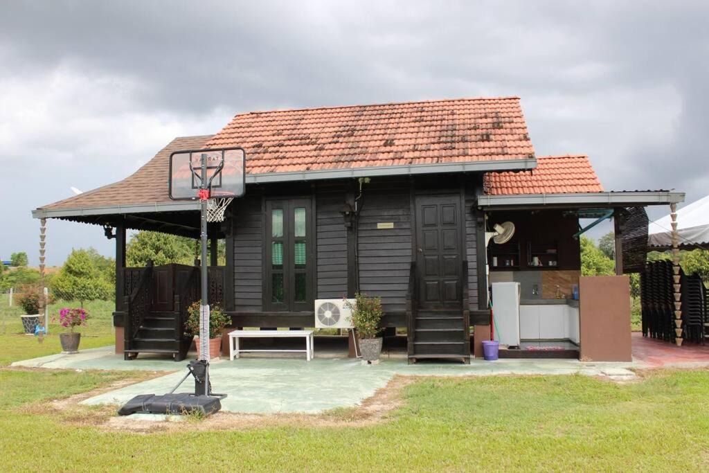 Photo of Buildings in Kampung Kuala Dal