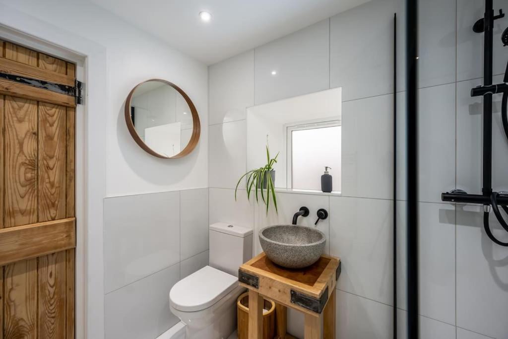 Photo of Bathroom in Kirriemuir