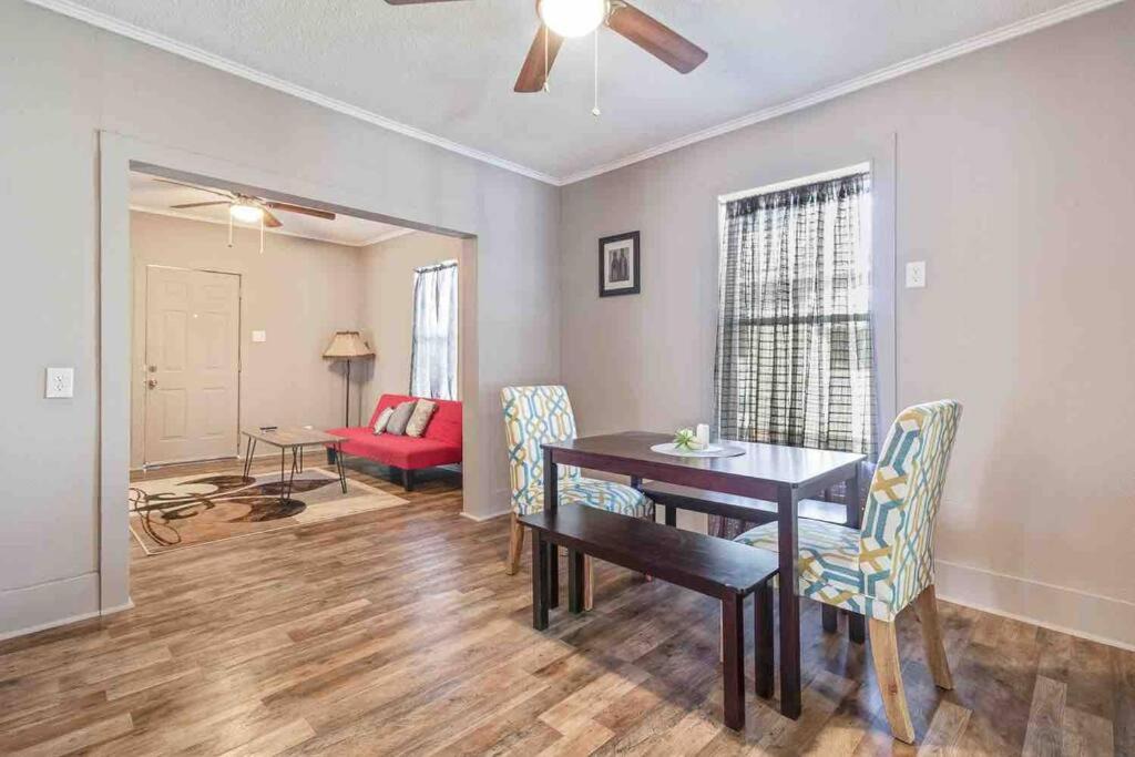 Photo of Livingroom in New Iberia