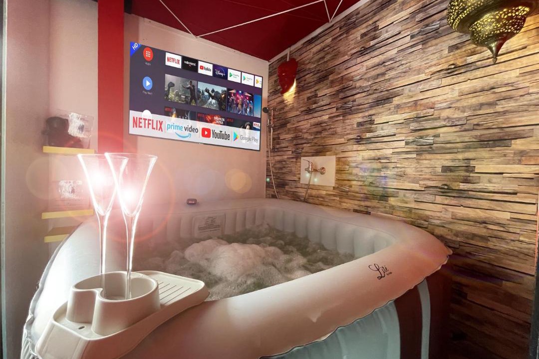 Photo of Bathroom in Marolles-en-Hurepoix