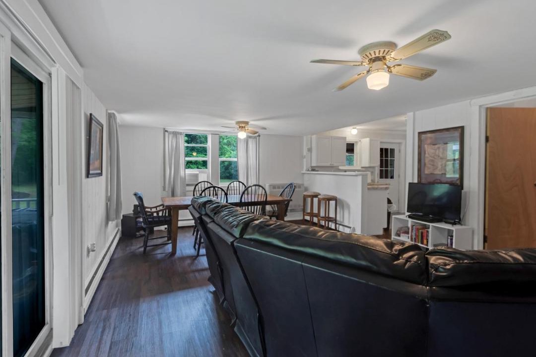 Photo of Others in Bennington