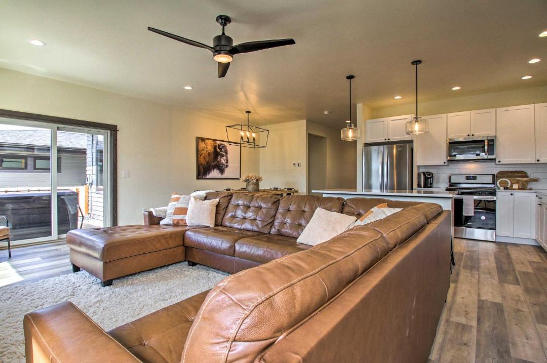 Photo of Others in Four Corners