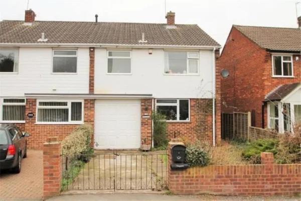 Photo of Buildings in Uxbridge South