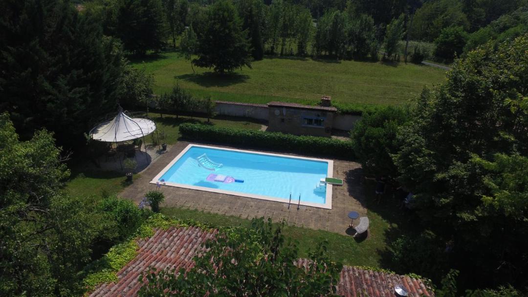 Photo of Others in Saint-Leon-sur-l'Isle