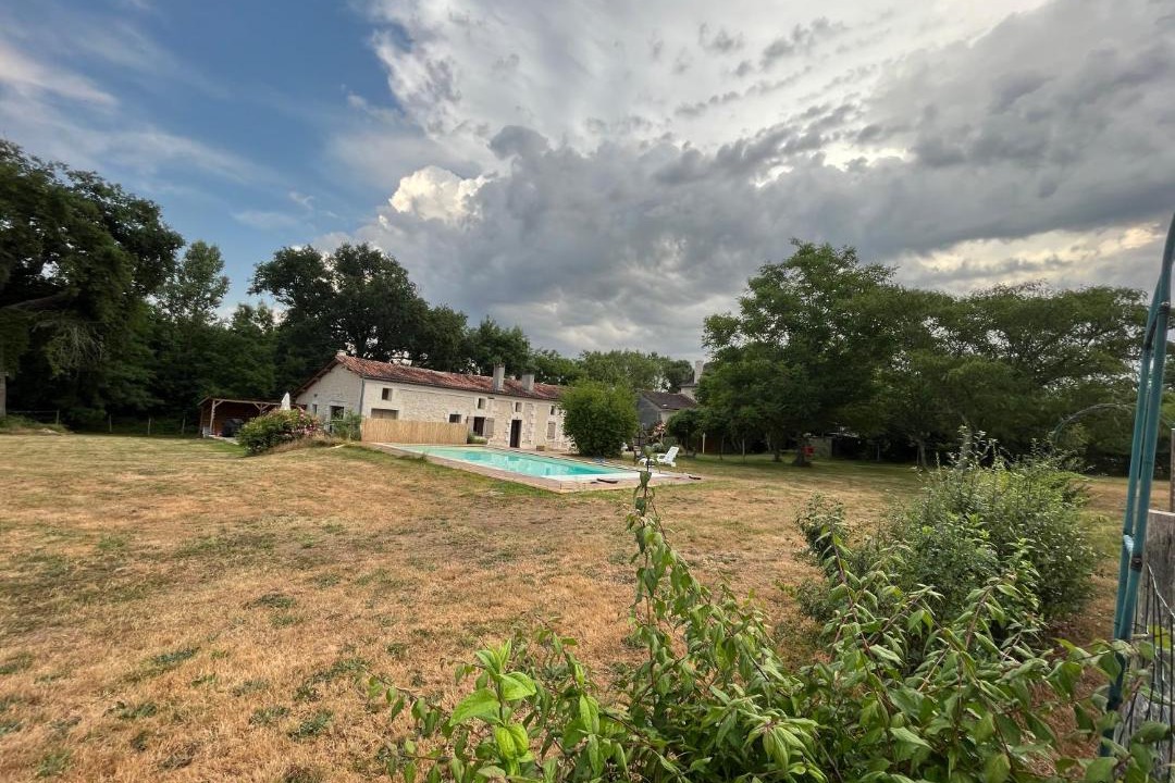 Photo of Outdoor in La Roche-Chalais