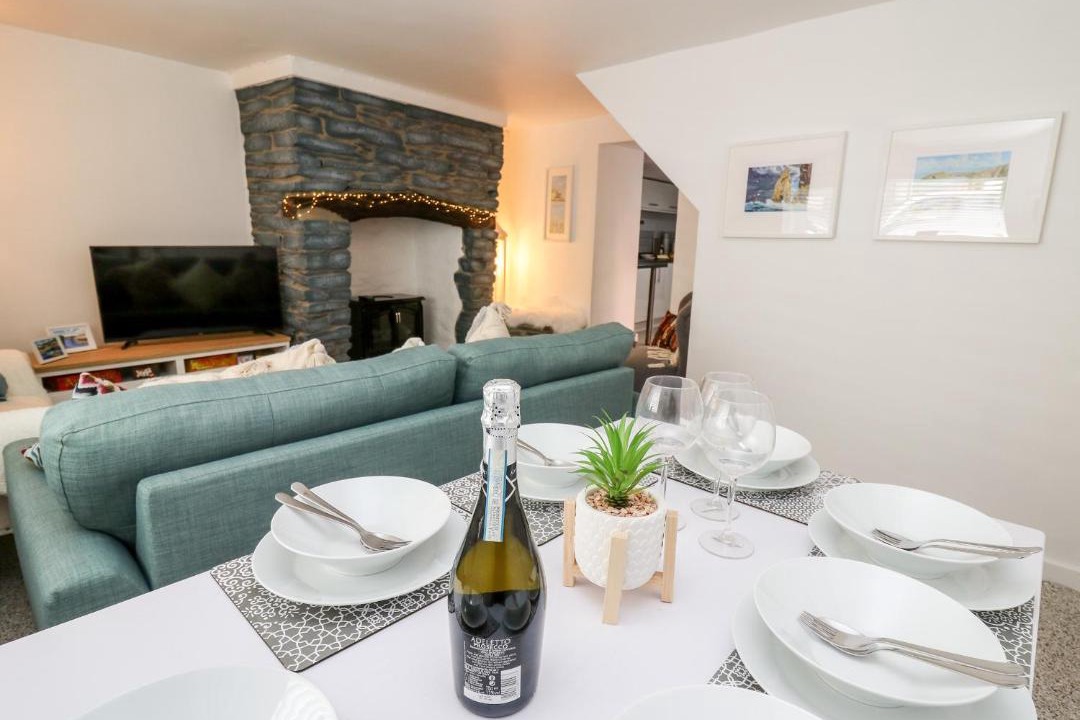 Photo of Livingroom in Cardigan