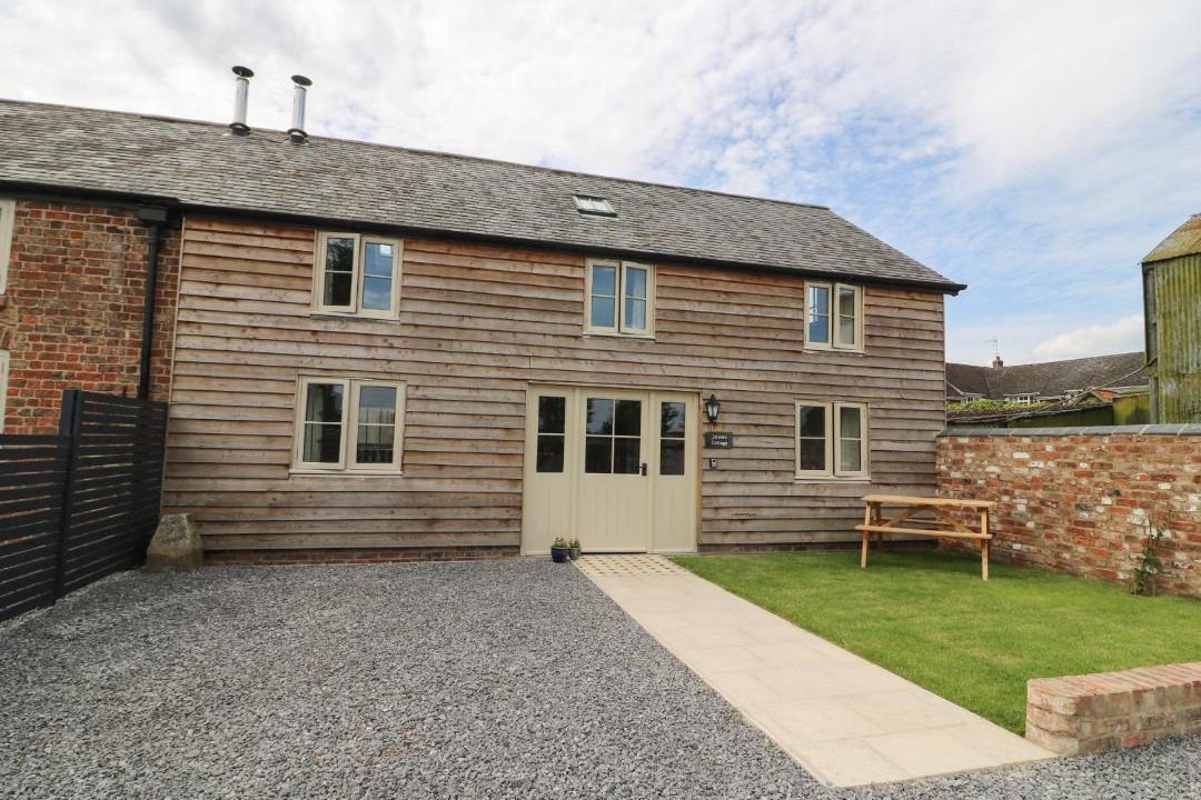 Photo of Others in Storwood