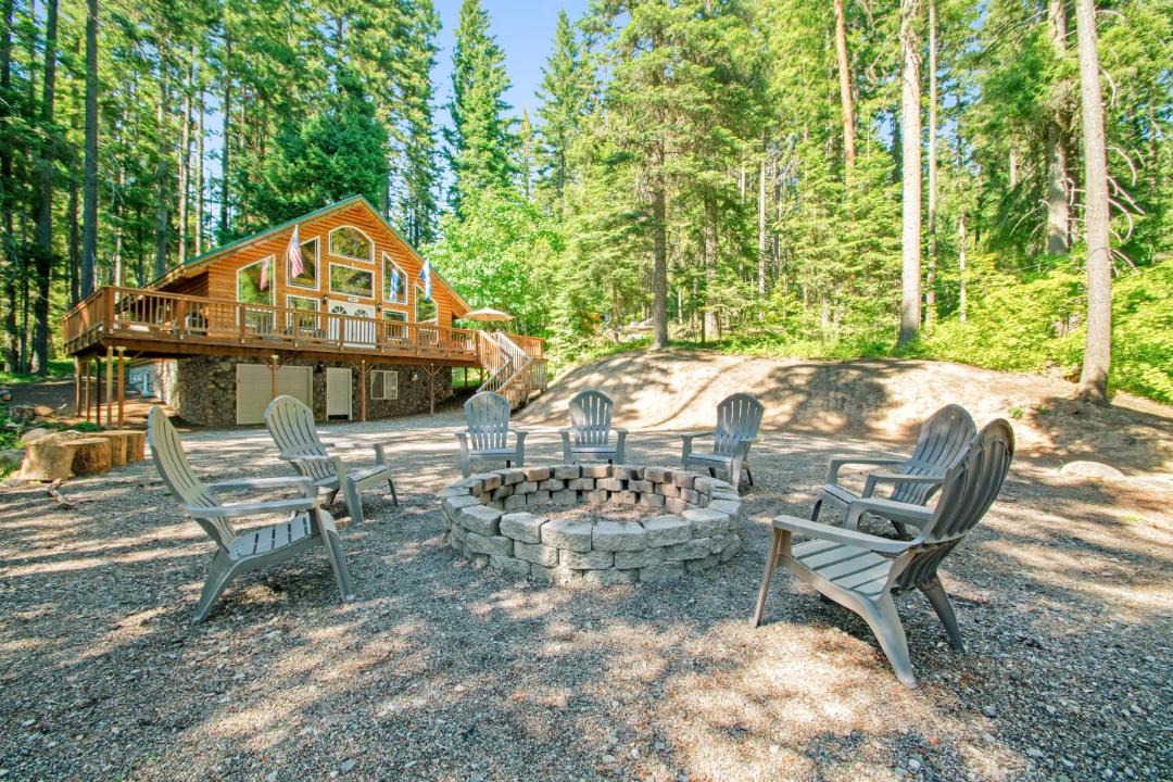 Photo of Others in Roslyn Ridge