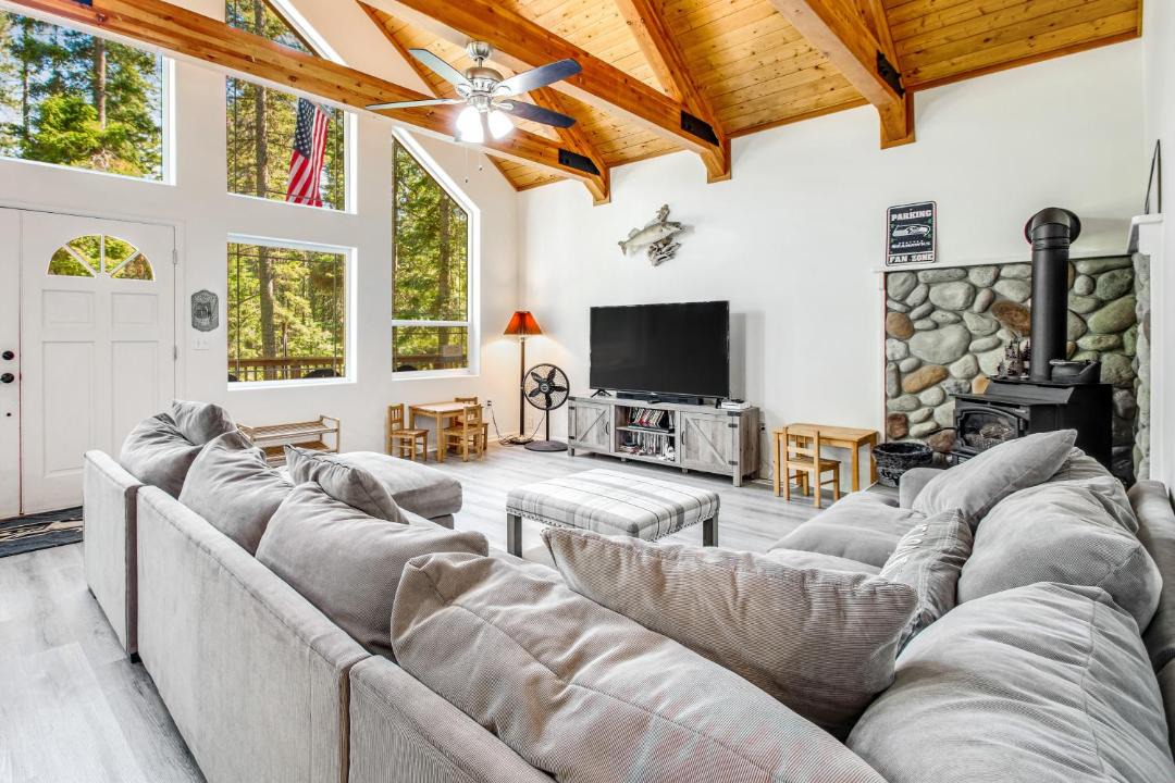 Photo of Others in Roslyn Ridge