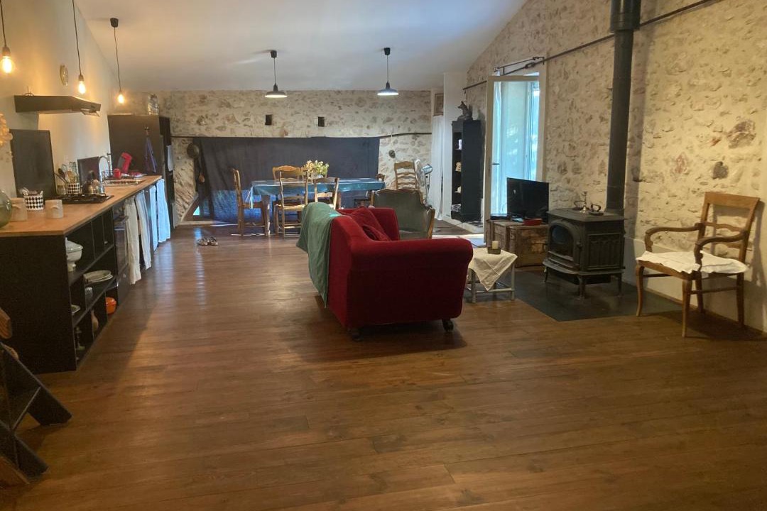 Photo of Livingroom in Cenne-Monestias