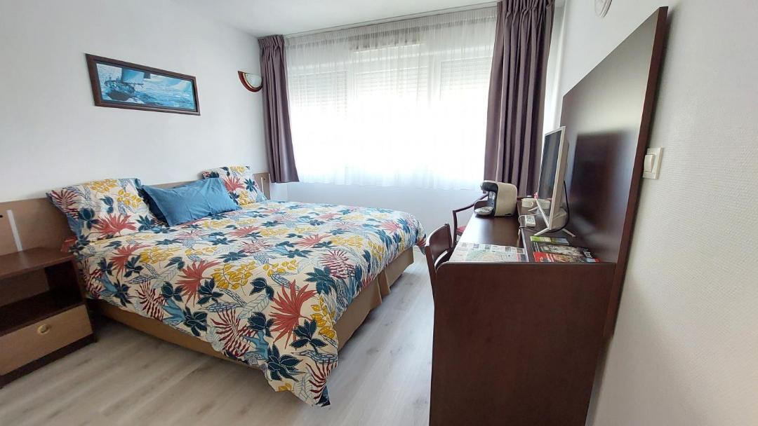 Photo of Others in Idron