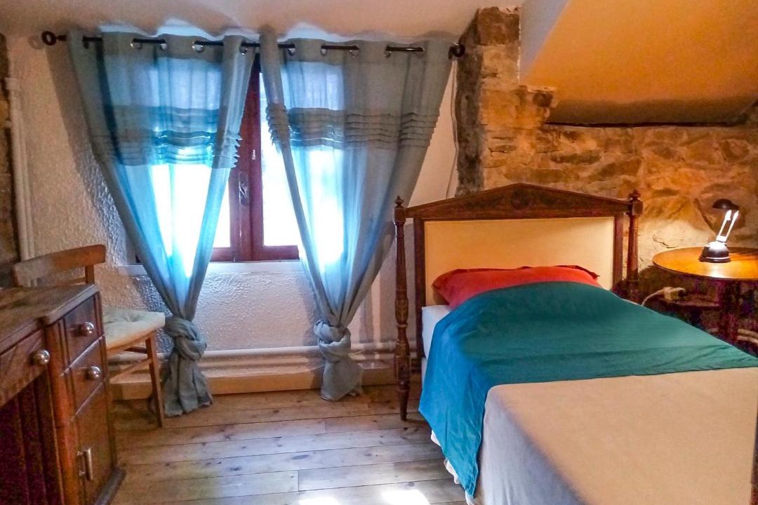 Photo of Bedroom in Favars