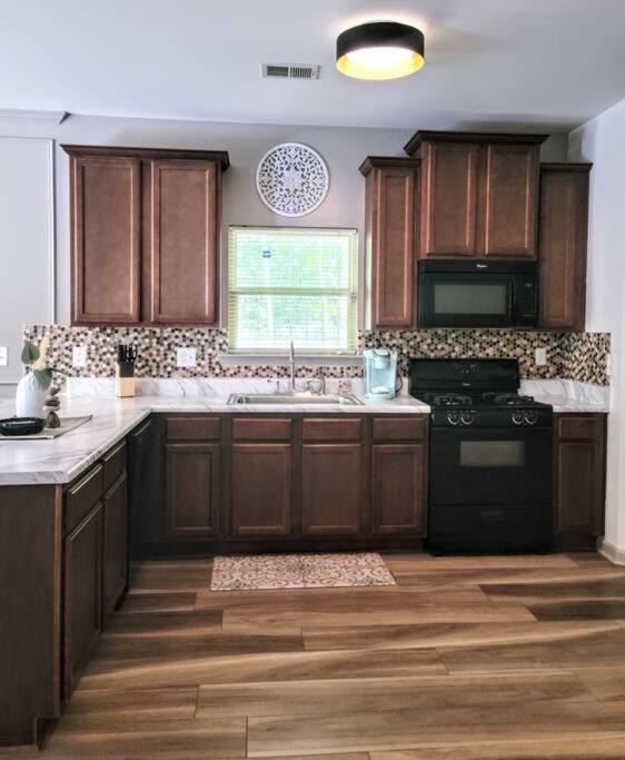 Photo of Kitchen in Acworth