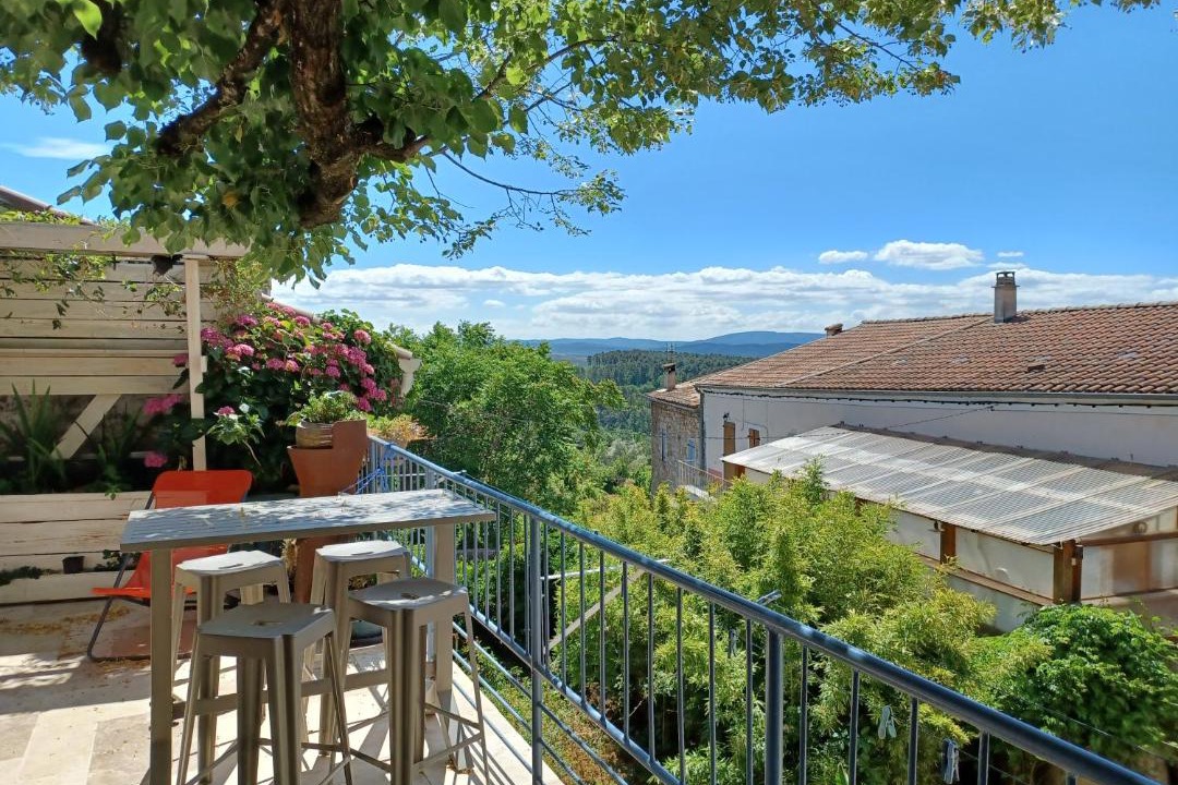 Photo of Patio Balcony in Chassiers