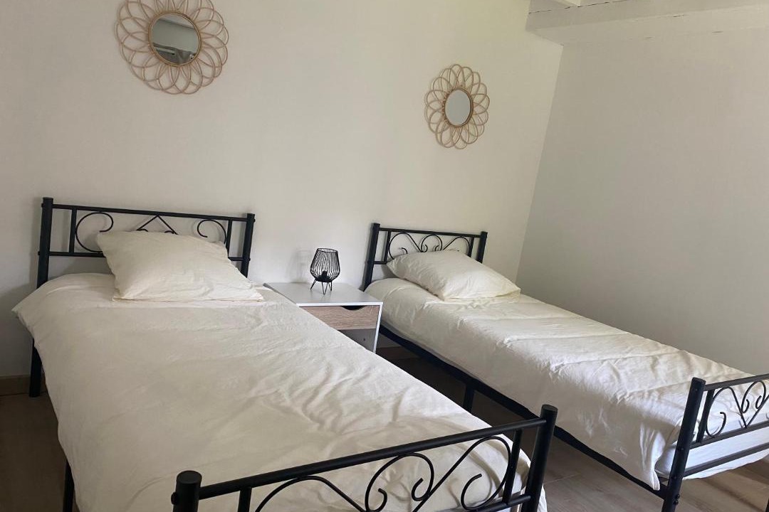 Photo of Bedroom in Saints-en-Puisaye