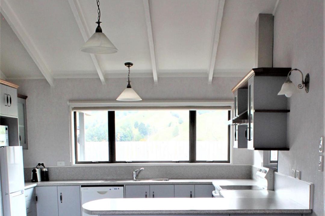 Photo of Kitchen in Taumarunui