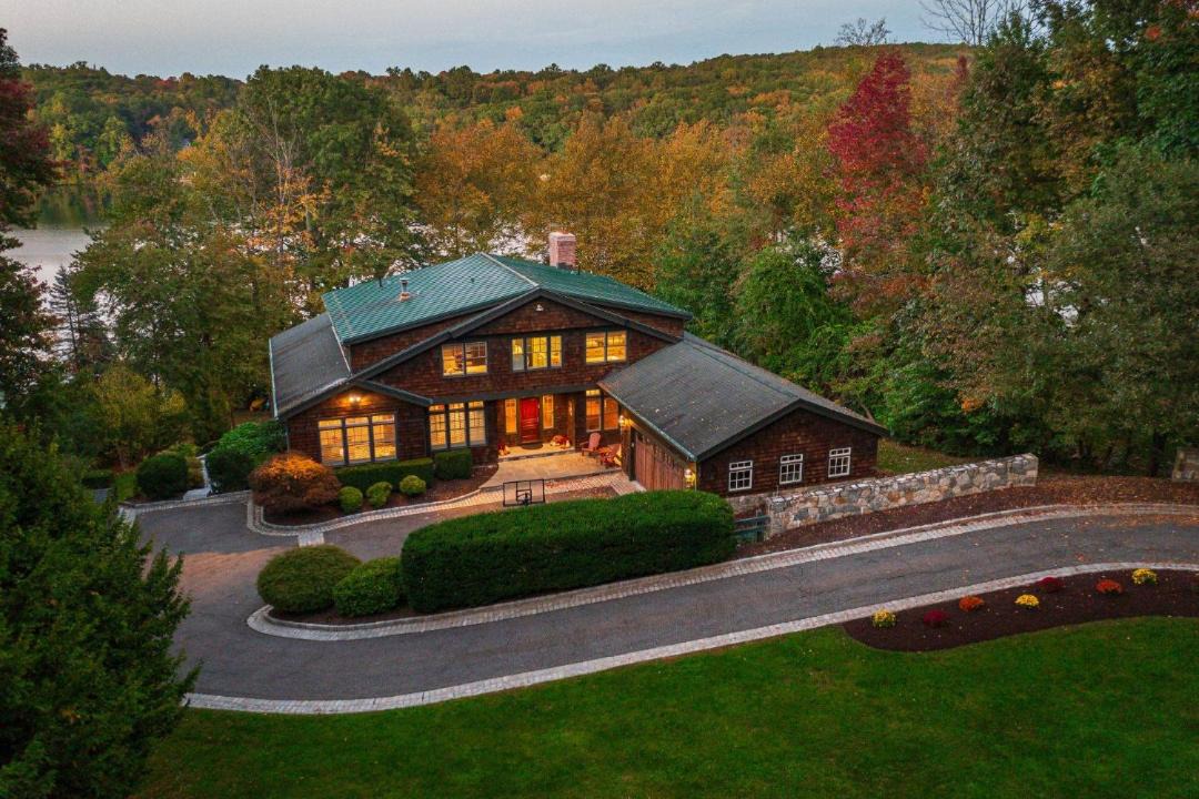 Photo of Others in Newtown