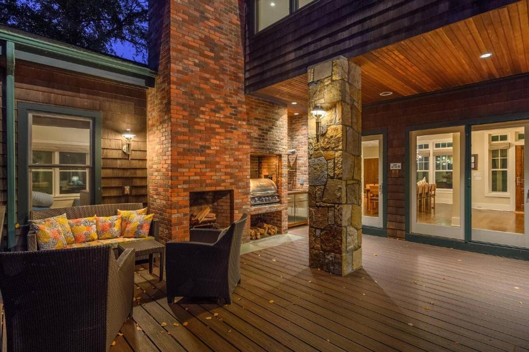 Photo of Others in Newtown