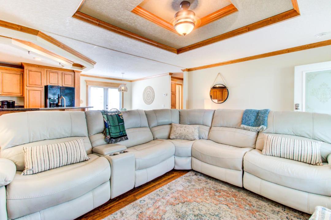 Photo of Livingroom in Tranquil Harbour