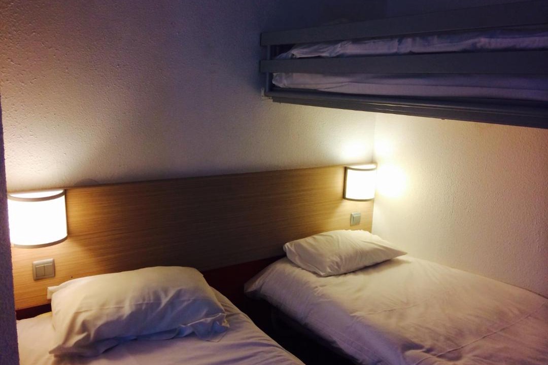 Photo of Others in Esmans