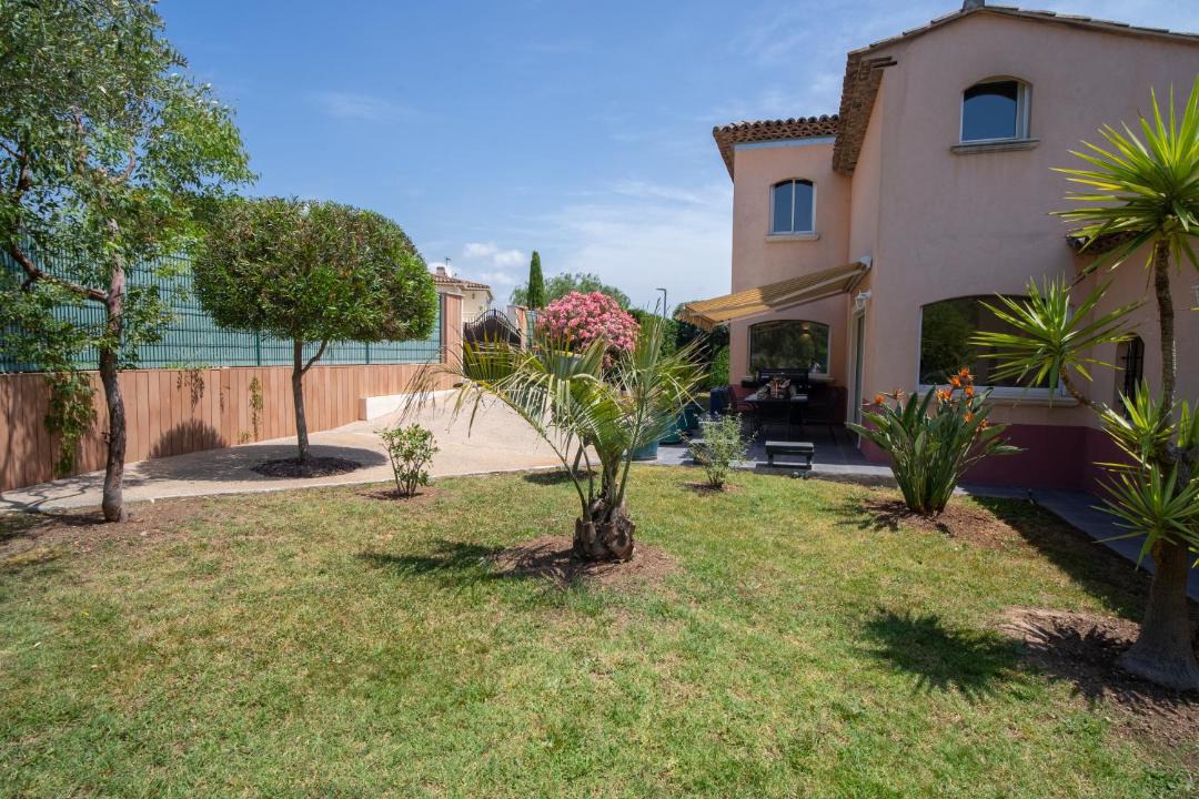 Photo of Others in Frejus